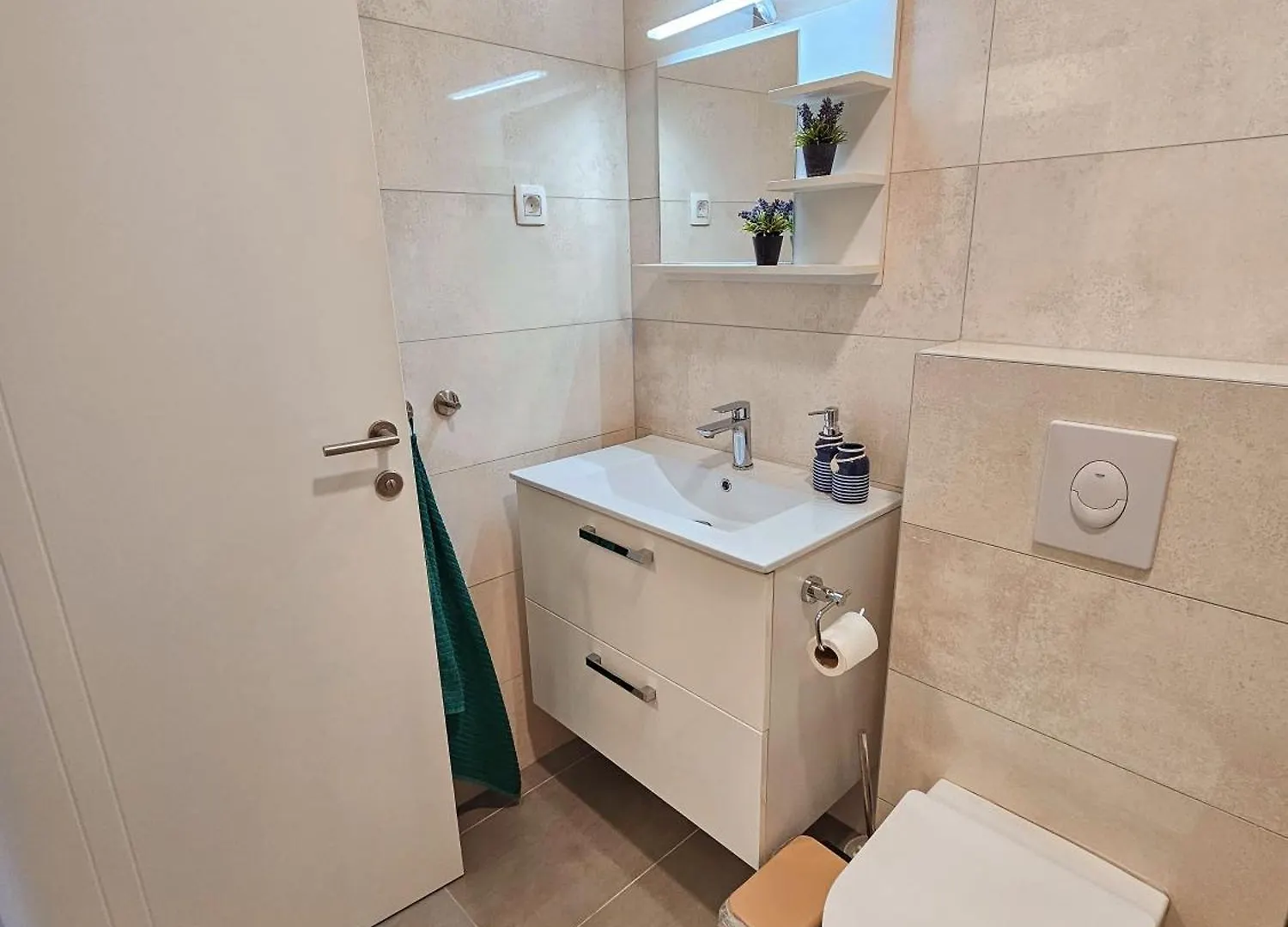 Apartment Emilia Nin
